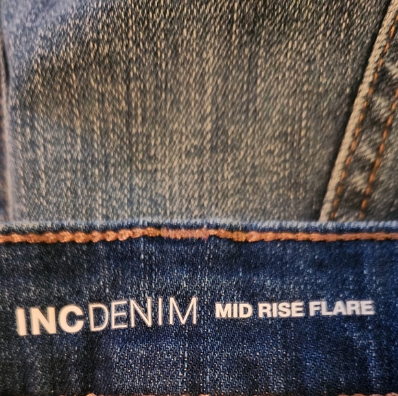 INC DENIM MID RISE FLARE JEANS FROM MACYS.  SIZE 18 NWT. - Picture 3 of 9